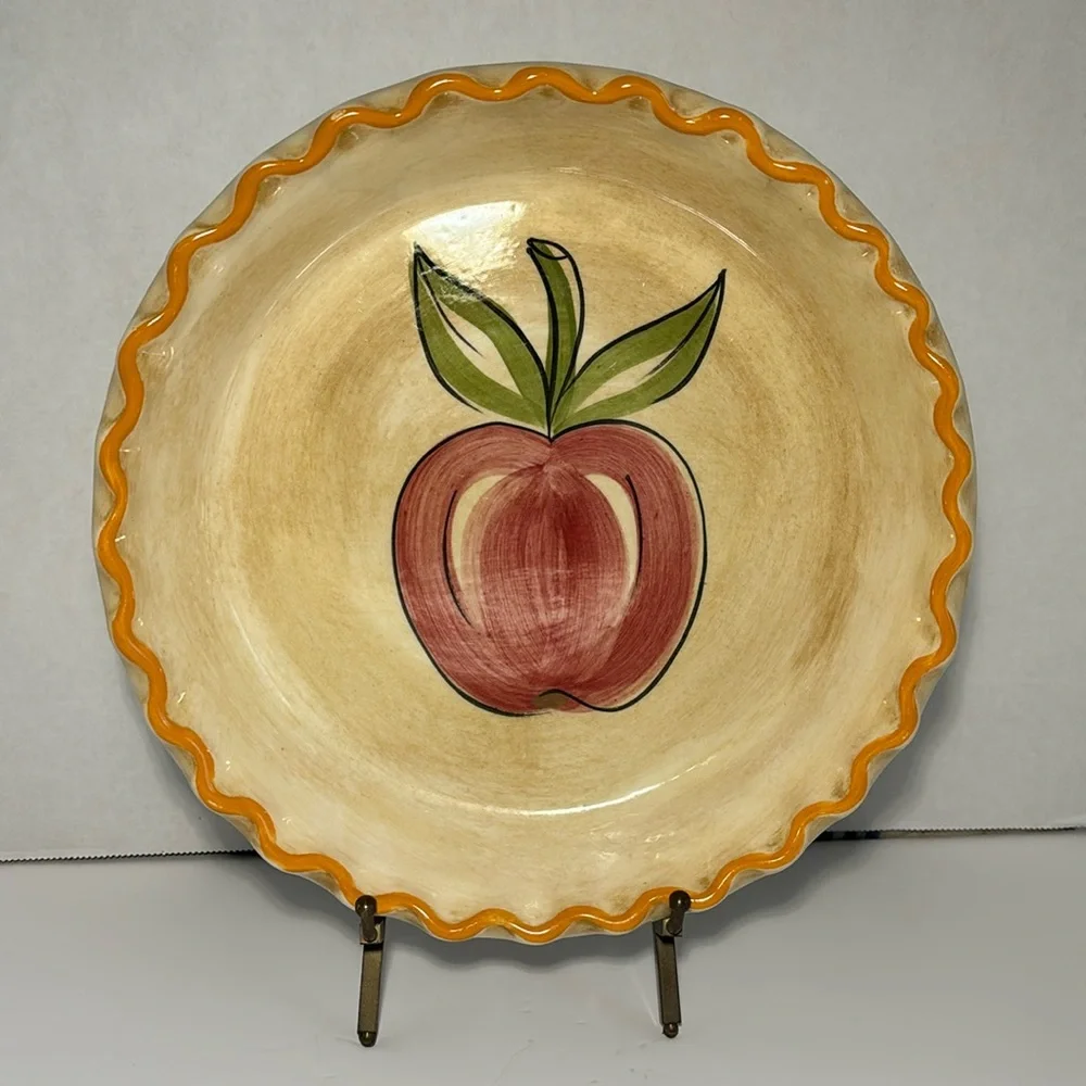 Los Angeles Potteries Ovenware Apple Pie Dish 9” Cream Tan Yellow Trim VTG 1971